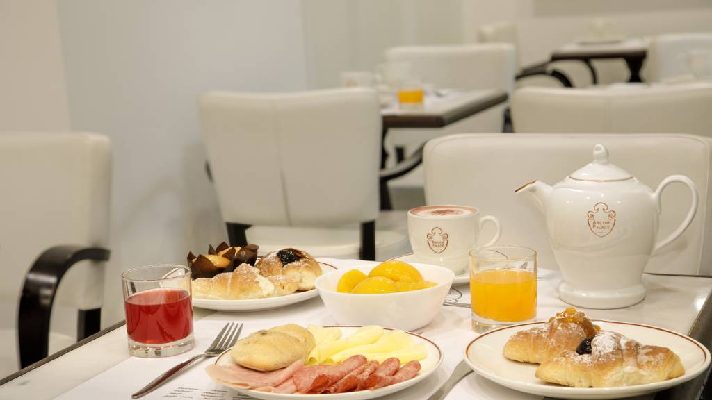 Aparthotel-Arcom-Palace-Pomezia-Photos-Breakfast-Structure-Center-of-Rome-7247 Aparthotel-Arcom-Palace-Pomezia-Photos-Breakfast-Structure-Center-of-Rome-7247