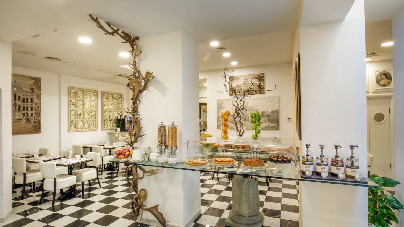 Aparthotel-Arcom-Palace-Pomezia-Foto-struttura-colazione-centro-Roma-7126