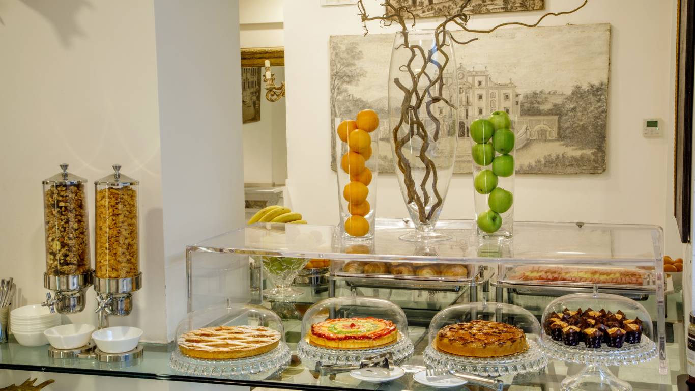 Aparthotel-Arcom-Palace-Pomezia-Foto-struttura-colazione-centro-Roma-7133