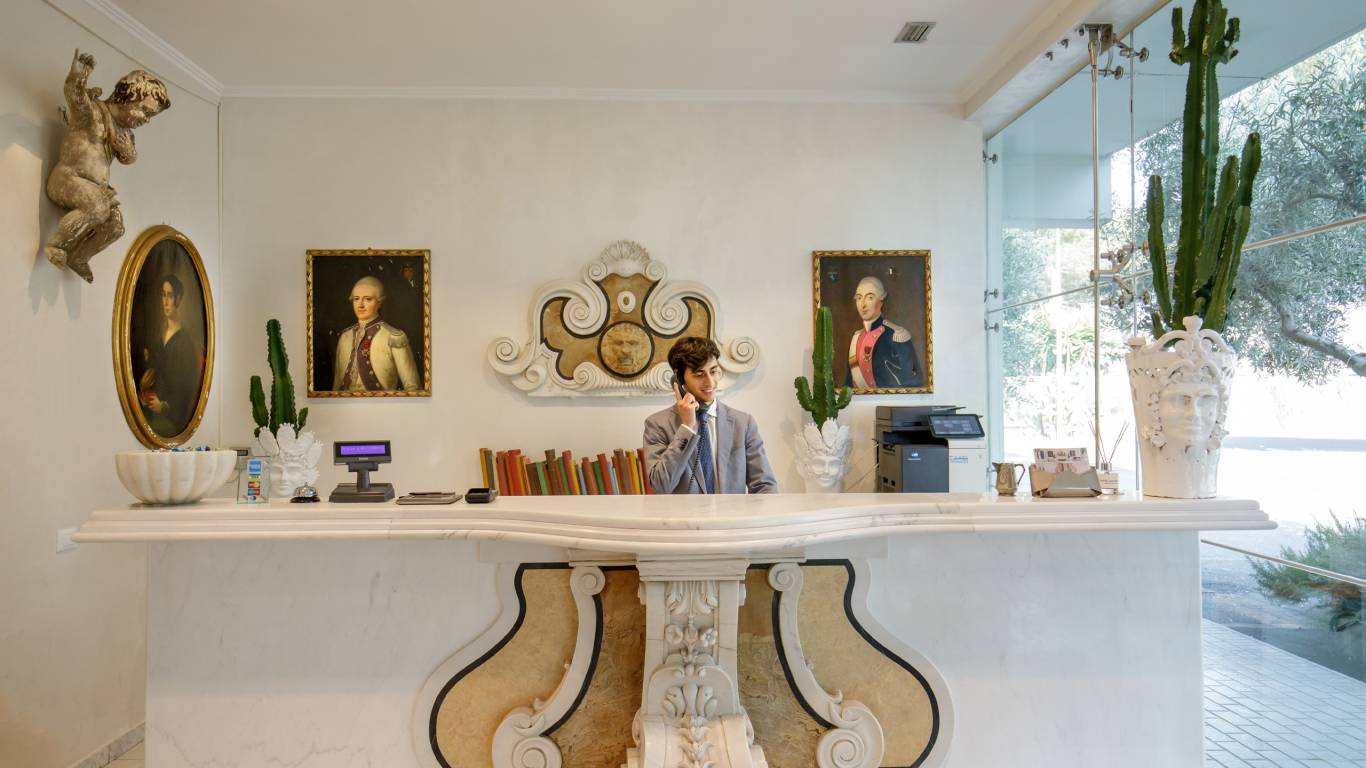 Aparthotel-Arcom-Palace-Pomezia-Foto-struttura-ambienti-centro-Roma-7361